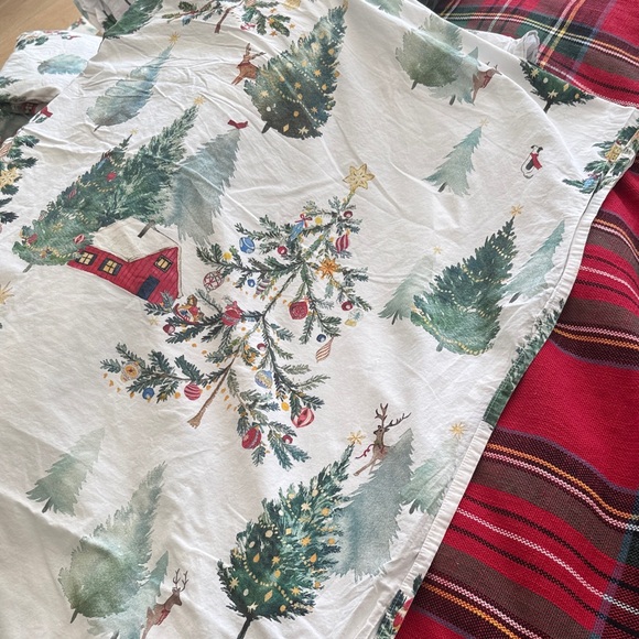 Pottery Barn CHRISTMAS IN THE COUNTRY King Size Christmas Sheets - Picture 17 of 17